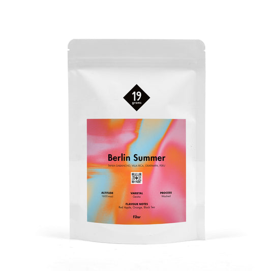 Eine Tüte 19grams Berlin Summer Filterbohnen Kaffee