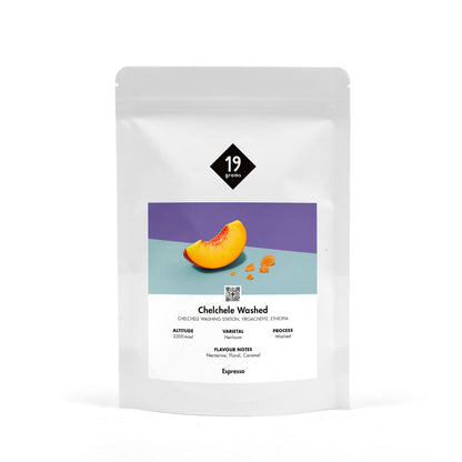 19grams Espresso Kaffebohnen in der 250g Tüte mit Noten von Nektarine und Karamell